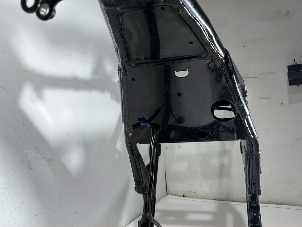 2007 Harley Road King Touring FLHR OEM Body Main Frame Chassis SLVG