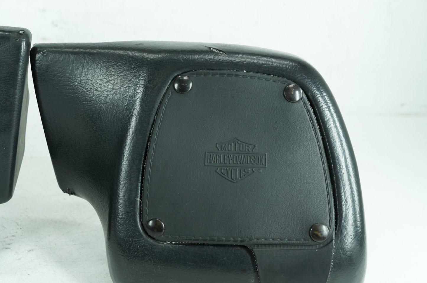 1997 Harley-Davidson Touring FLHTCUI - Storage Media Compartment Glove Box PN:  	58683-89B