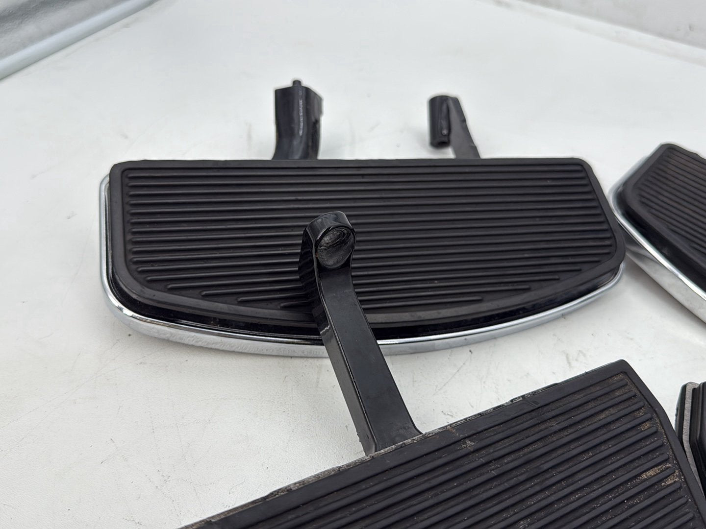 2011 Harley Electra Glide OEM Left Right Driver &amp; Pass Floorboard Foot Rest