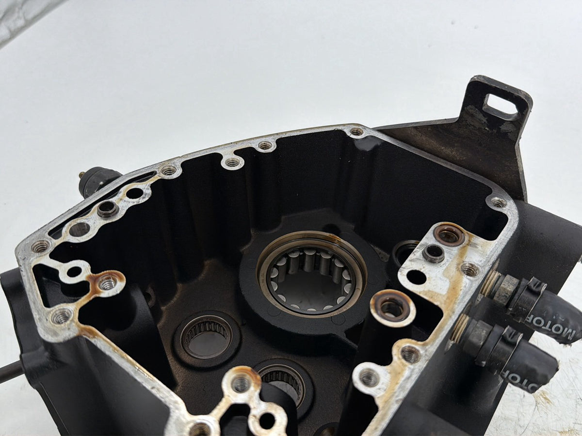 2008 Harley Touring Electra Glide Ultra OEM Crankcase Shaft Engine Motor Cover