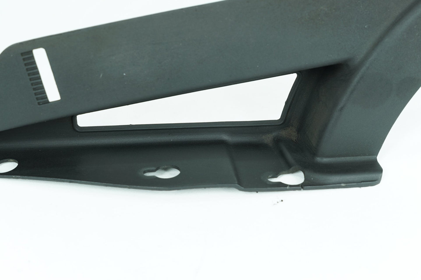 2004 - 2013 Harley-Davidson Sportster Base 883 Rear Belt Debris Deflector Guard  	60435-04A
