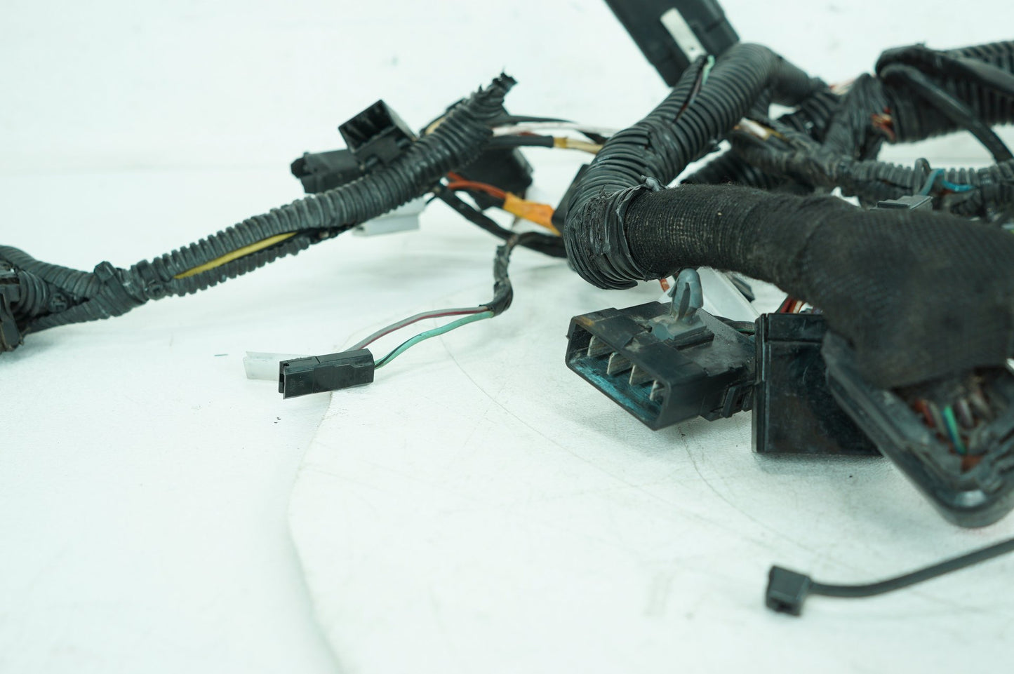 2007 - 2012 Harley-Davidson Touring Electra Glide Ultra Front Sub Wiring Harness Loom Interconnect 70232-10