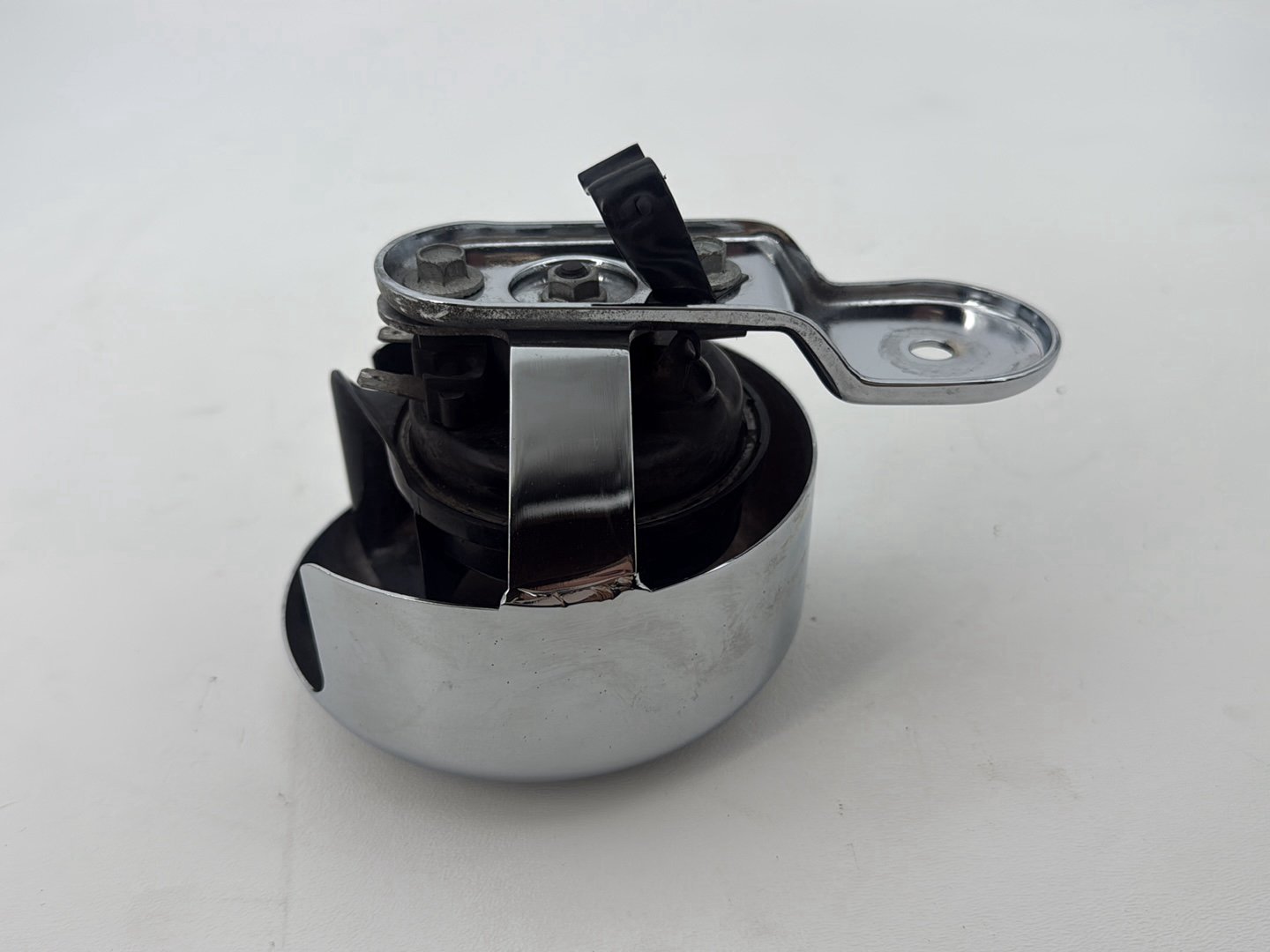 2011 Harley Road King Touring FLHRC Classic OEM Horn Signal Klaxon Chrome Cover