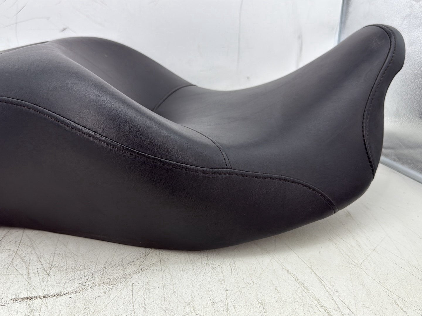 2012 Harley Street Glide Touring FLHX OEM Passenger Rider Driver Seat Saddle