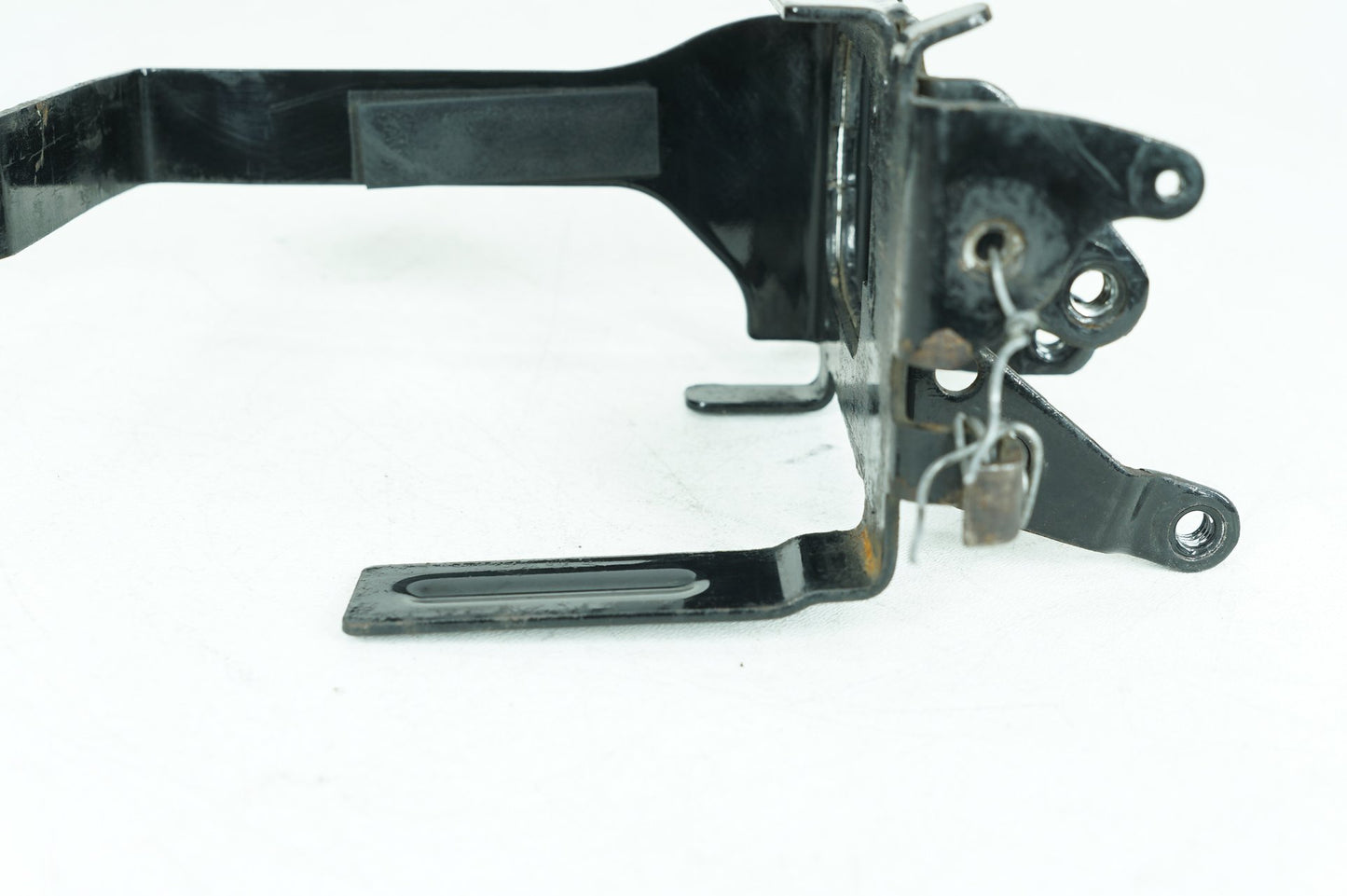 2004 - 2013 Harley-Davidson Sportster Custom Battery Tray Bracket Holder Carrier  	66194-04C