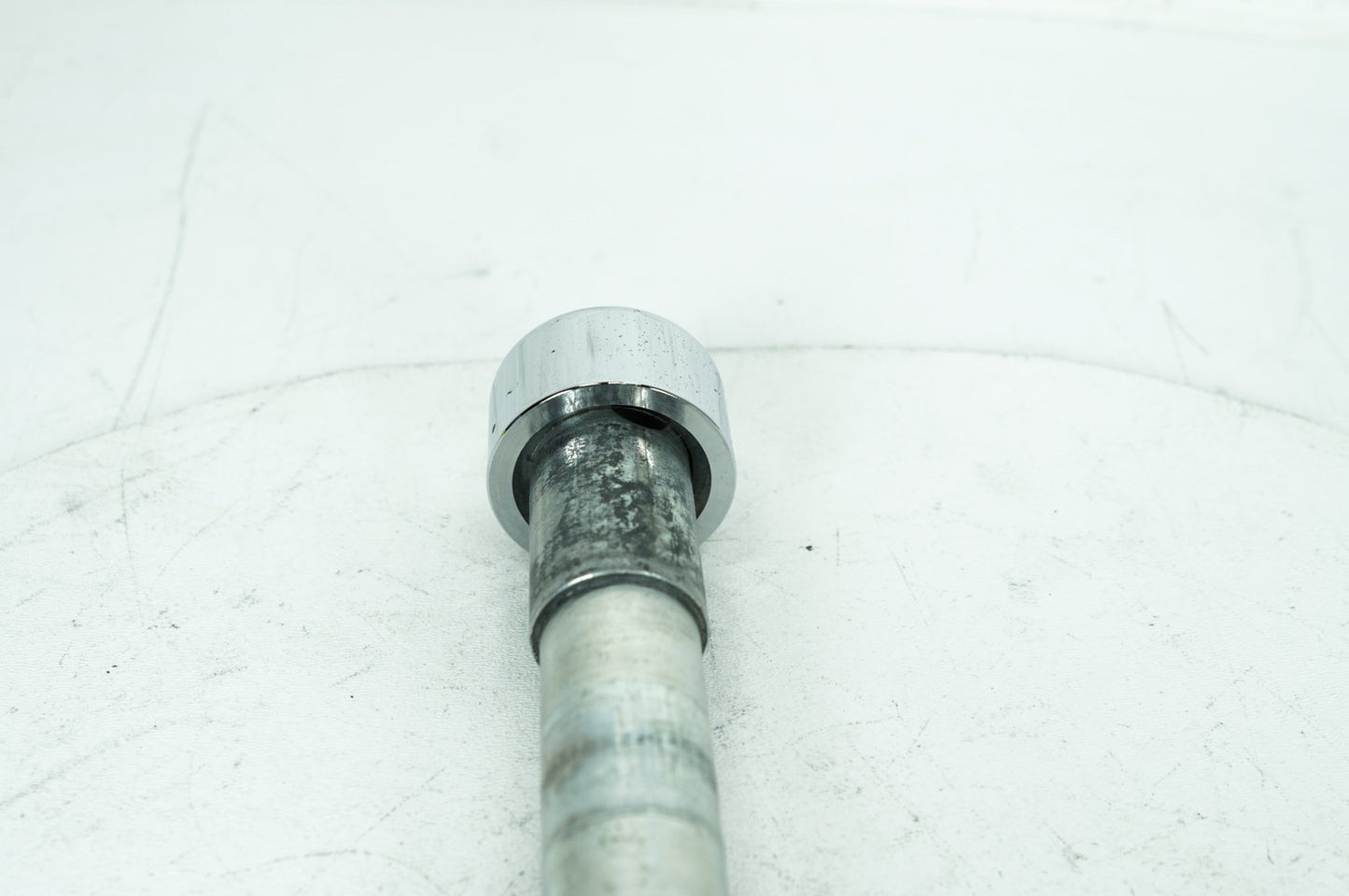 1999 - 2006 Harley-Davidson Touring Road King Classic Front Wheel Axle Bolt Shaft 43364-00