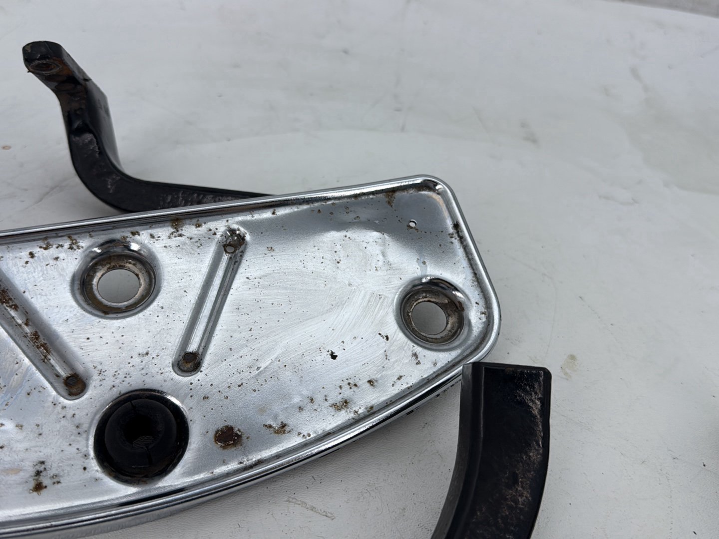 2005 Harley Road Glide Touring FLTRI OEM Left Right Driver Floorboard Foot Rest