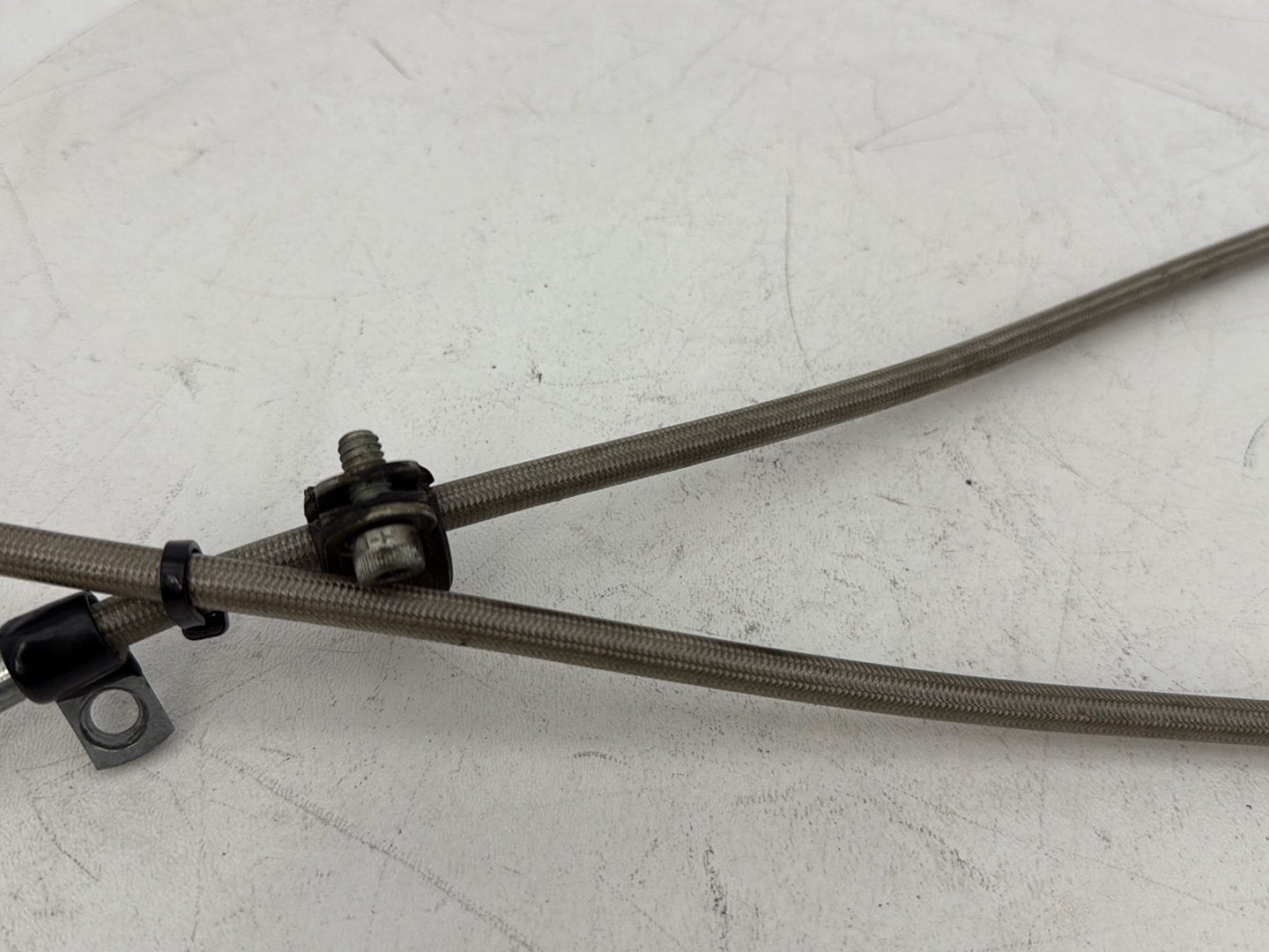 1999 - 2006 Harley-Davidson Softail Heritage Front Brake Hose Line Pipe 42317-06