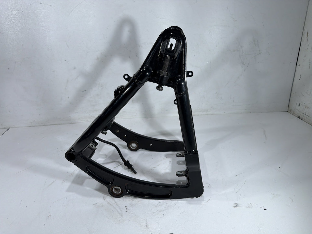 1997 Harley Heritage Softail Classic OEM Rear Fork Swingarm Swing Arm 47573-89B