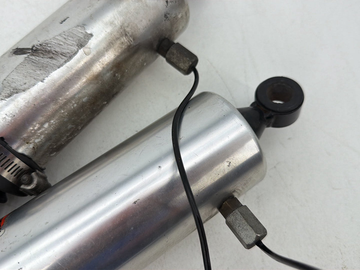 1984 - 1998 Harley-Davidson Touring Electra Glide Classic Rear Left Right Shock Absorbers Progressive Suspension