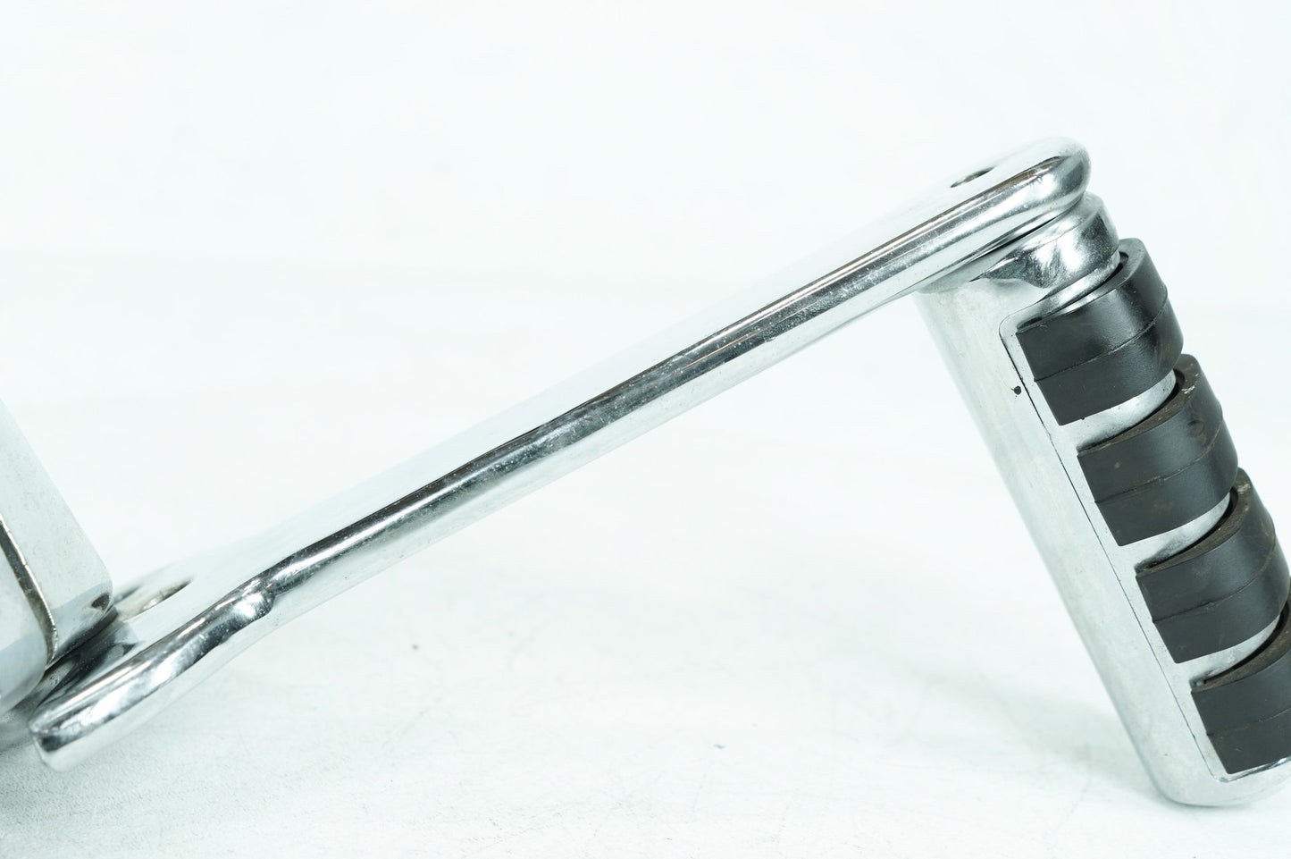 2007 - 2011 Harley-Davidson Touring Electra Glide Classic Rear Passenger 1 Foot Peg Step Rest Kuryakyn