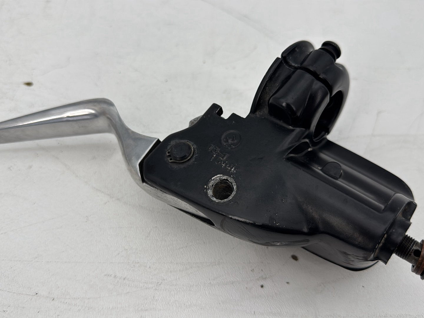 2008 - 2016 Harley-Davidson Touring Electra Glide Ultra Front Left Hand Clutch Lever Master Cylinder 36700056