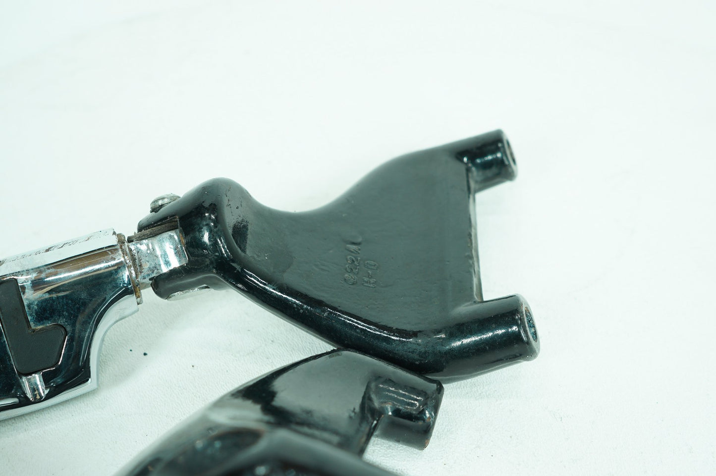 2004 - 2013 Harley-Davidson Sportster Custom Passenger Left & Right Foot Pegs 49314-04