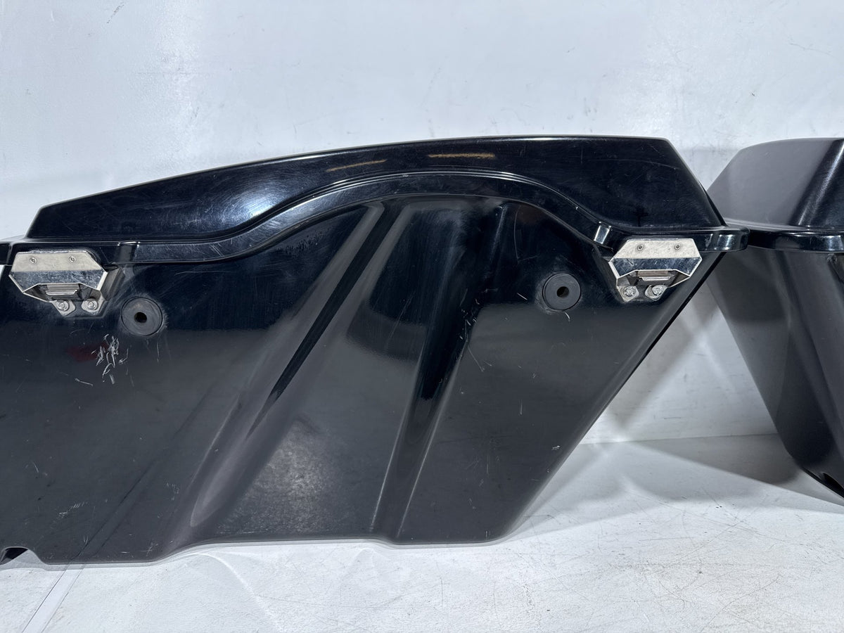 2013 Harley Street Glide Touring FLHX OEM Left Right Saddlebags Luggage NOKey