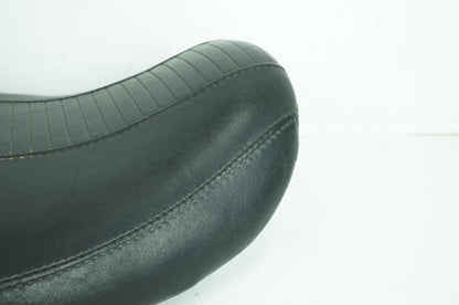1999 - 2006 Harley-Davidson Dyna Low Rider Passenger Rider Driver Seat Saddle 53078-04