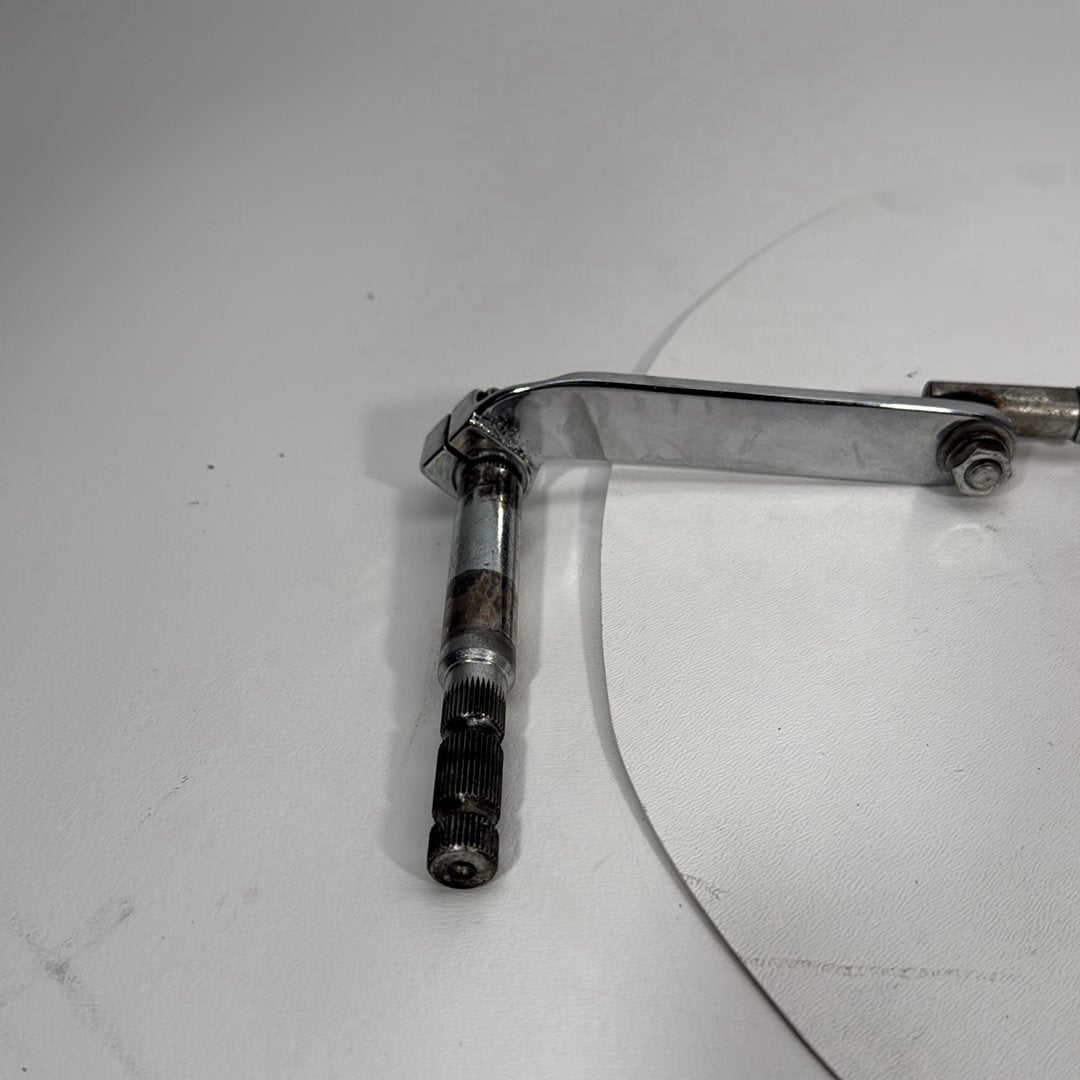1984 - 1998 Harley-Davidson Touring Road King Police Gear Shifter Lever w/ Rod linkage  	33718-82B