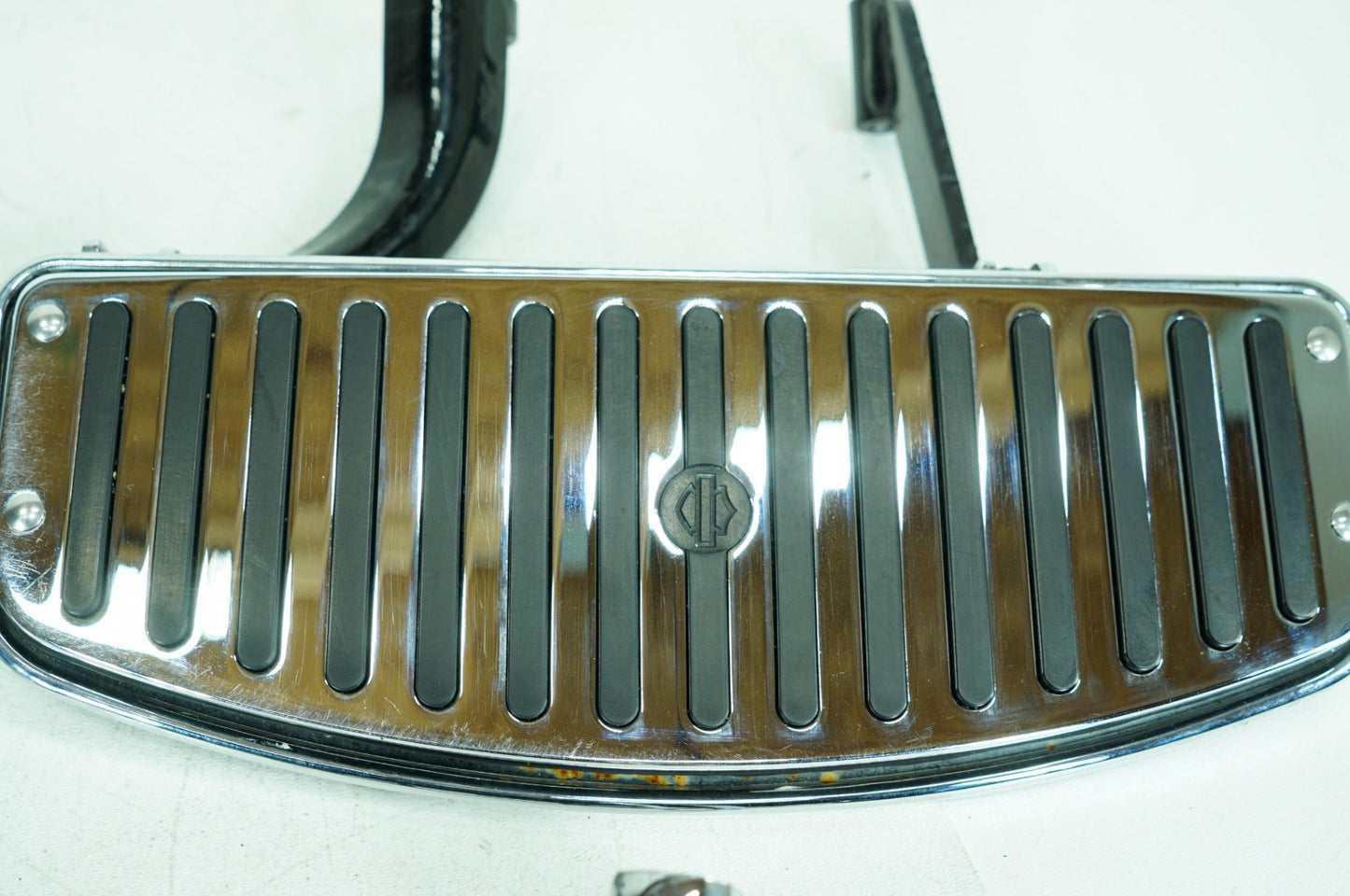 2017 - 2025 Harley-Davidson Touring Electra Glide Ultra Left Right Driver & Pass Floorboard Foot Rest 50614-06