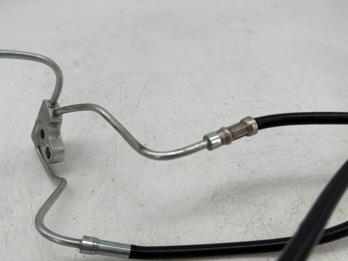 2010 Harley Street Glide Touring FLHX OEM Front Brake Hose Line Pipe NON-abs
