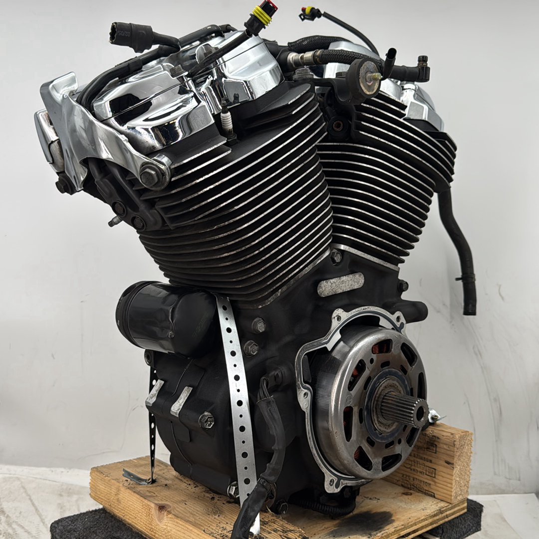 18 Harley Electra Glide Touring Ultra OEM EFI Milwaukee M8 107 Engine Motor 52K
