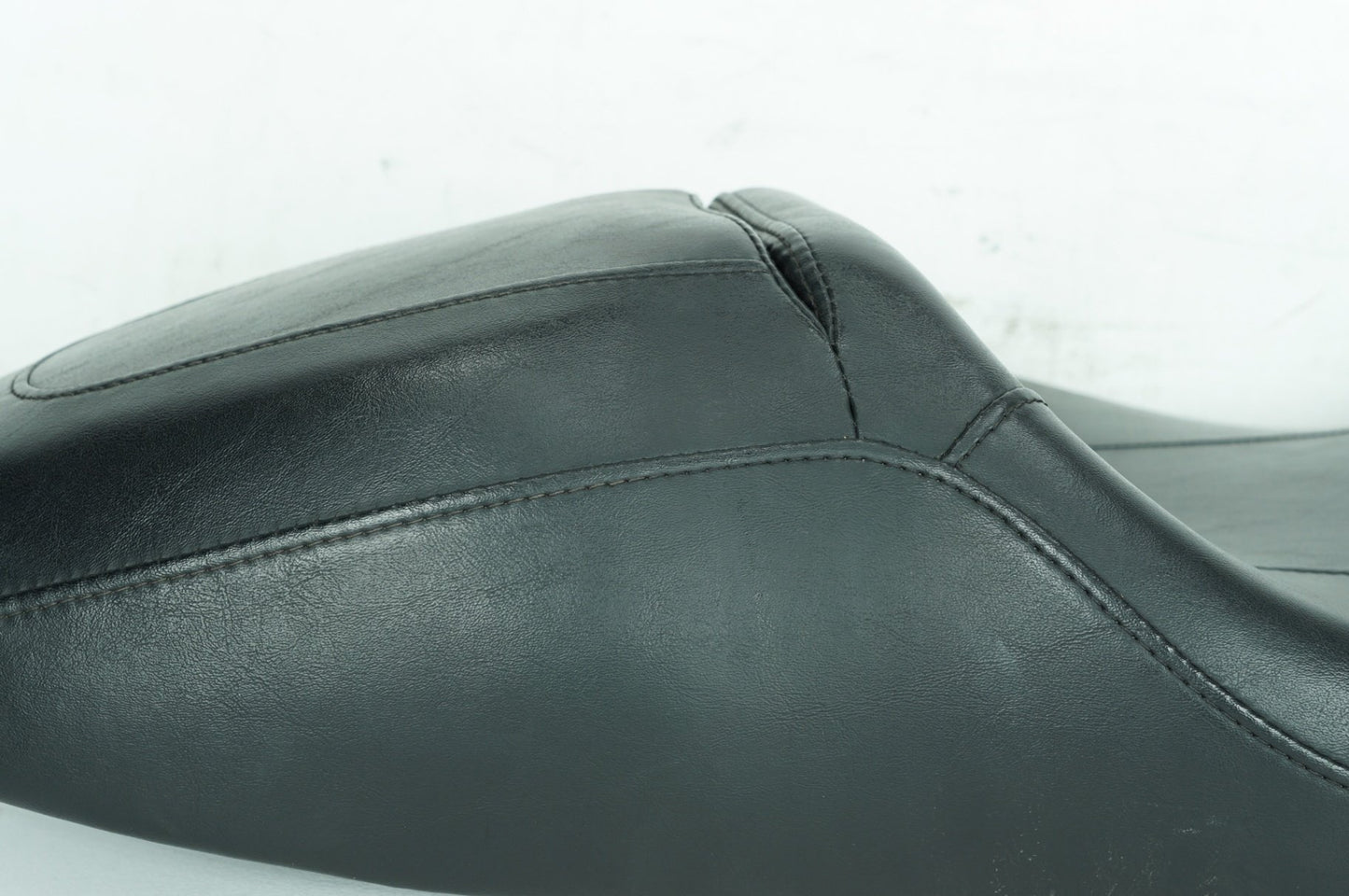 2007 - 2016 Harley-Davidson Touring Street Glide Passenger Rider Driver Seat Saddle 52320-11