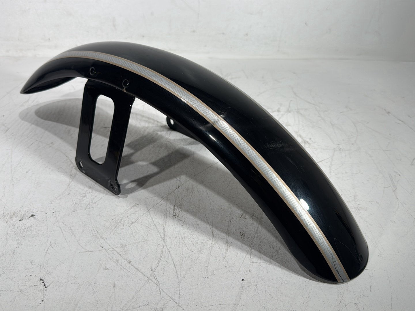 2003 Harley Dyna Wide Glide FXDWG OEM Front Wheel Fender Shell Panel