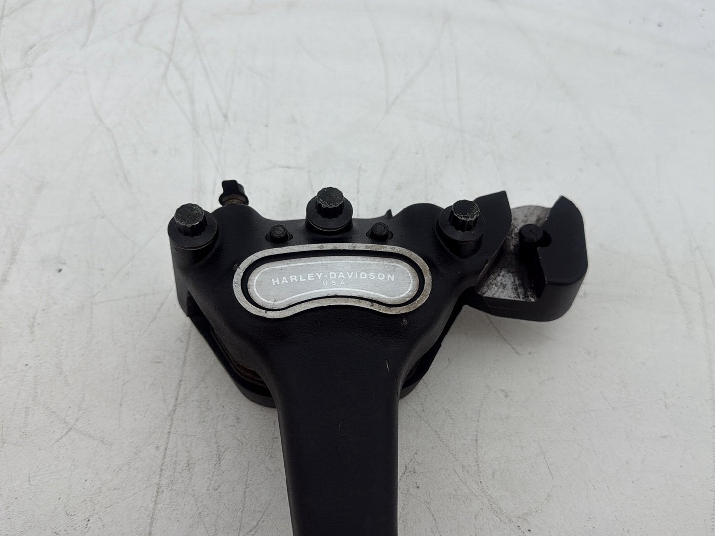 05 Harley Heritage Softail Classic FLSTCI OEM Rear Back Brake Caliper 44016-00D