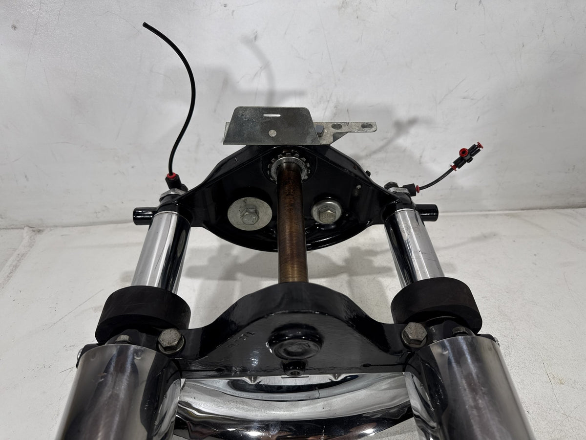01 Harley Electra Glide Touring Front Triple Tree Set & LH RH Fork Legs Sliders