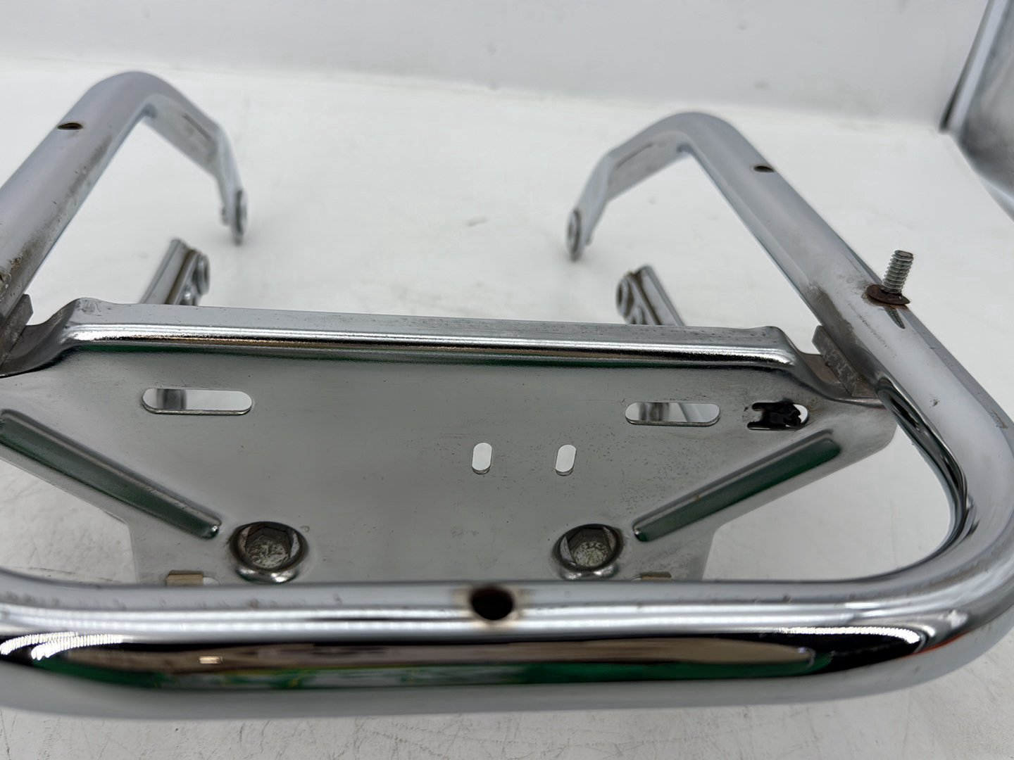 2008 Harley Touring FLHTCU Electra Glide Ultra OEM Rear License Plate Support Bar Holder