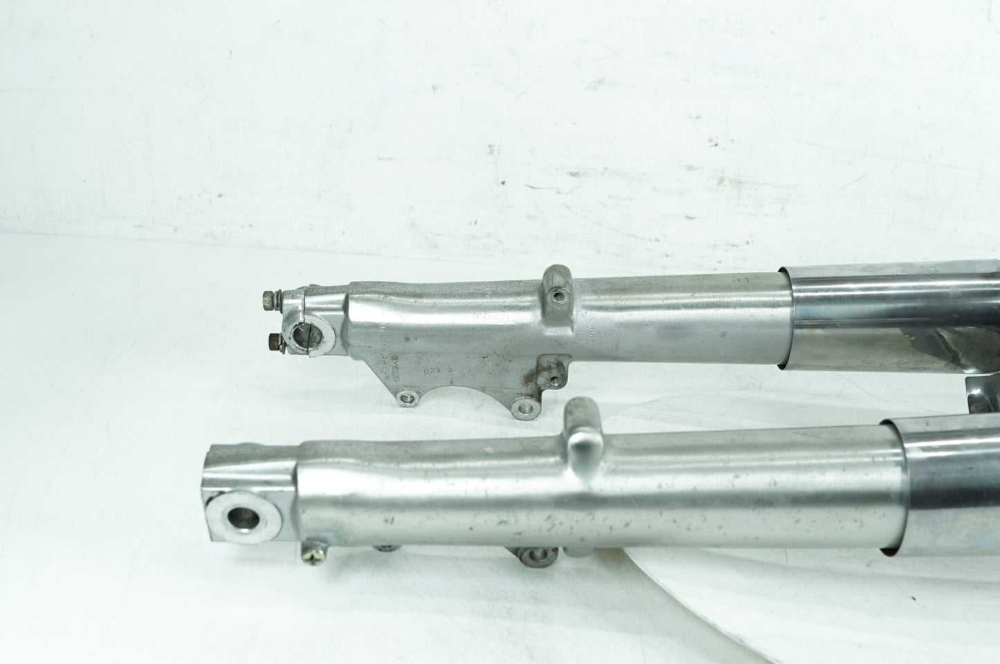 1984 - 1998 Harley-Davidson Touring Electra Glide Ultra Front Triple Tree Set & LH RH Fork Legs Sliders 45435-95