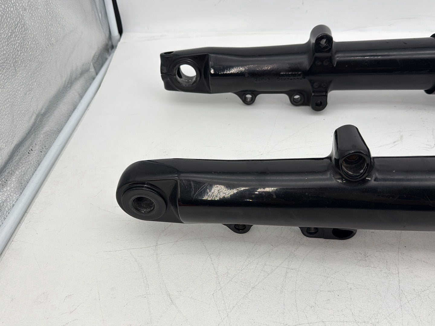 2015 Harley Touring FLHXS Street Glide OEM Front Triple Tree Set & LH RH Fork Legs Sliders