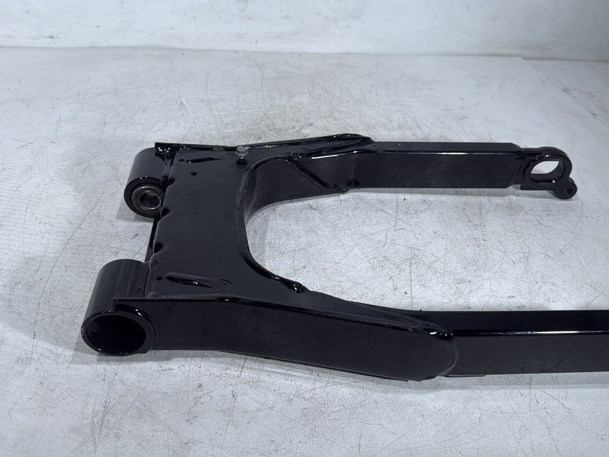 2007 Harley Electra Glide Touring Ultra OEM Rear Fork Swingarm Swing Arm