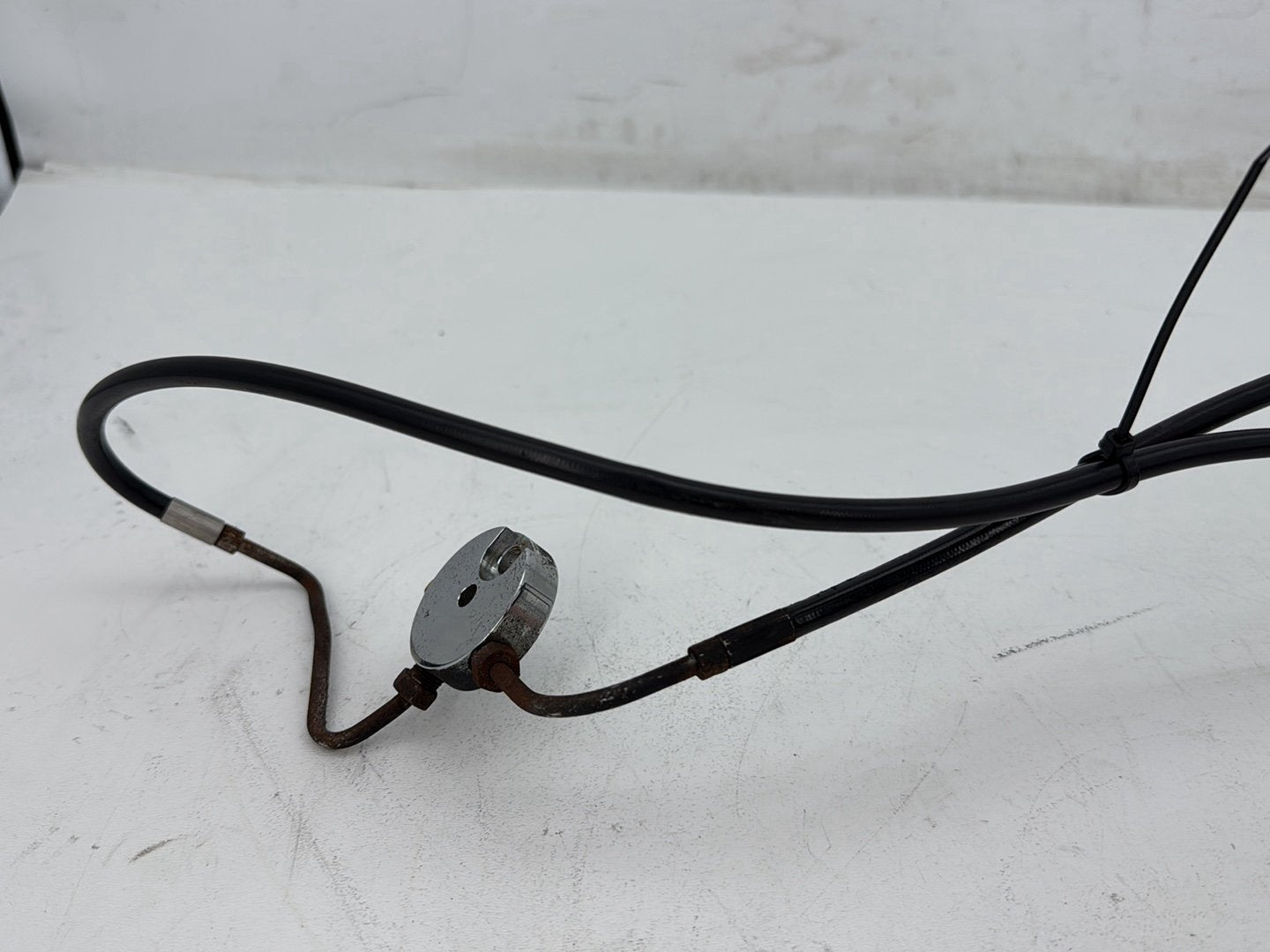 2007 Harley Street Glide Touring FLHX OEM Front Brake Hose Line Pipe