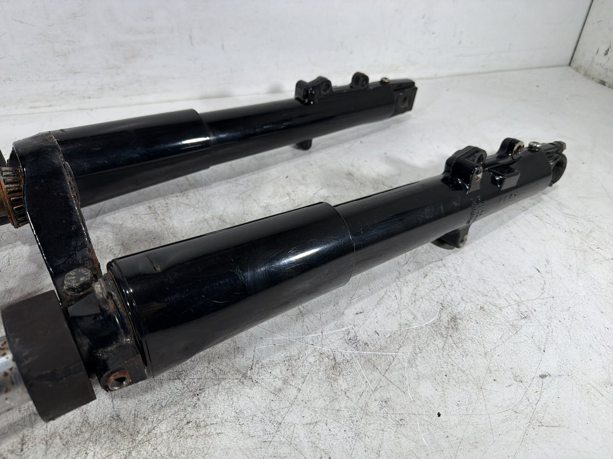 2006 Harley Electra Glide Touring Classic OEM Front Triple Tree Set & LH RH Fork Legs Sliders