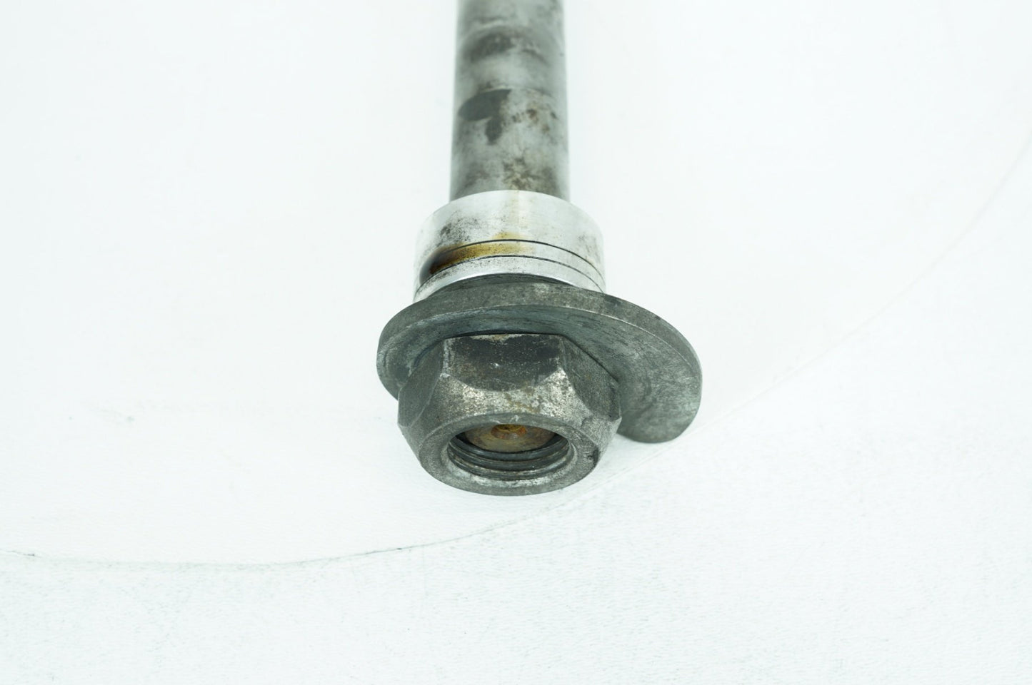 2007 - 2013 Harley-Davidson Touring Electra Glide Classic Rear Wheel Axle Bolt Shaft 41056-09