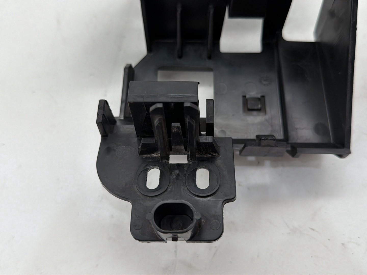 2015 Harley Softail Deluxe FLSTN OEM Battery Tray Bracket Holder Carrier
