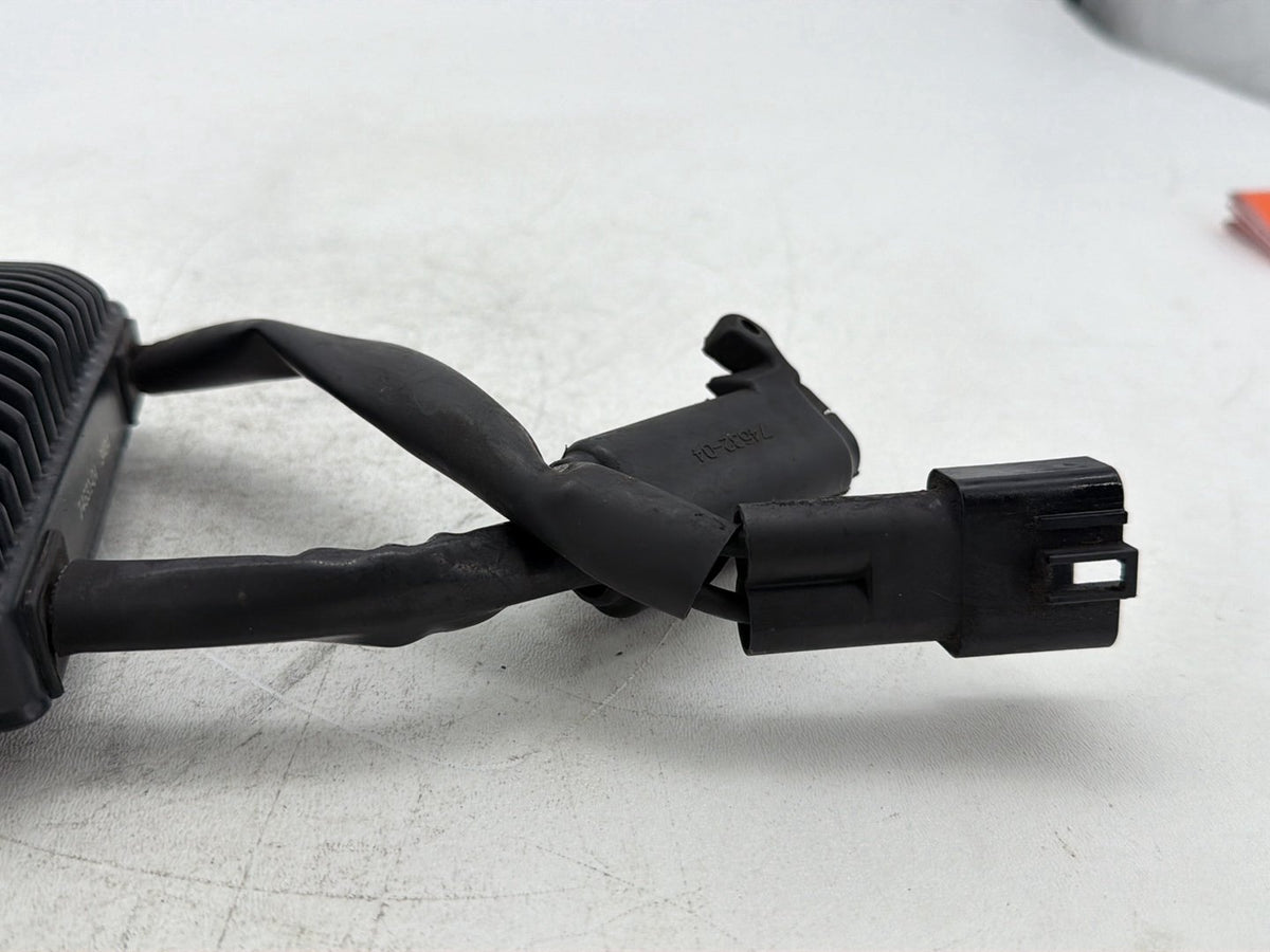 2005 Harley Dyna Wide Glide FXDWG OEM Voltage Regulator Rectifier