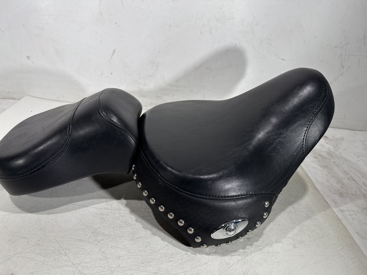 04 Harley Heritage Softail Classic FLSTCI OEM Passenger Rider Driver Seat Saddle