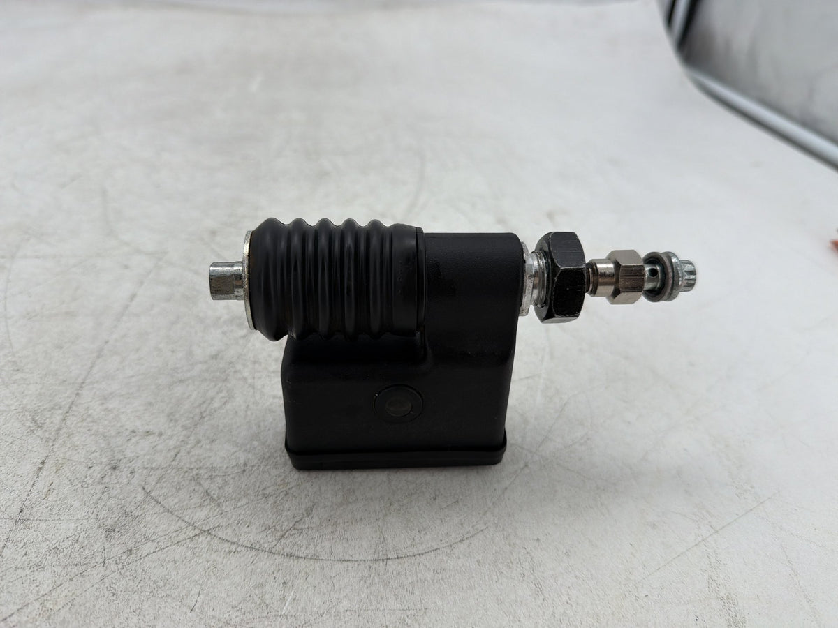 2002 Harley Dyna Wide Glide FXDWG OEM Rear Brake Master Cylinder Reservoir