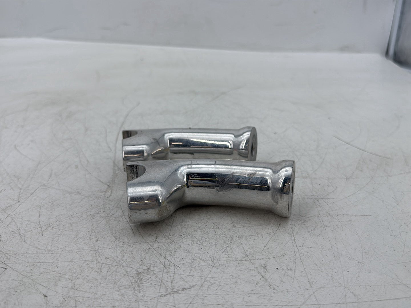 2008 Harley Dyna FXDL Low Rider Anniversary OEM Front Handlebar Risers Riser