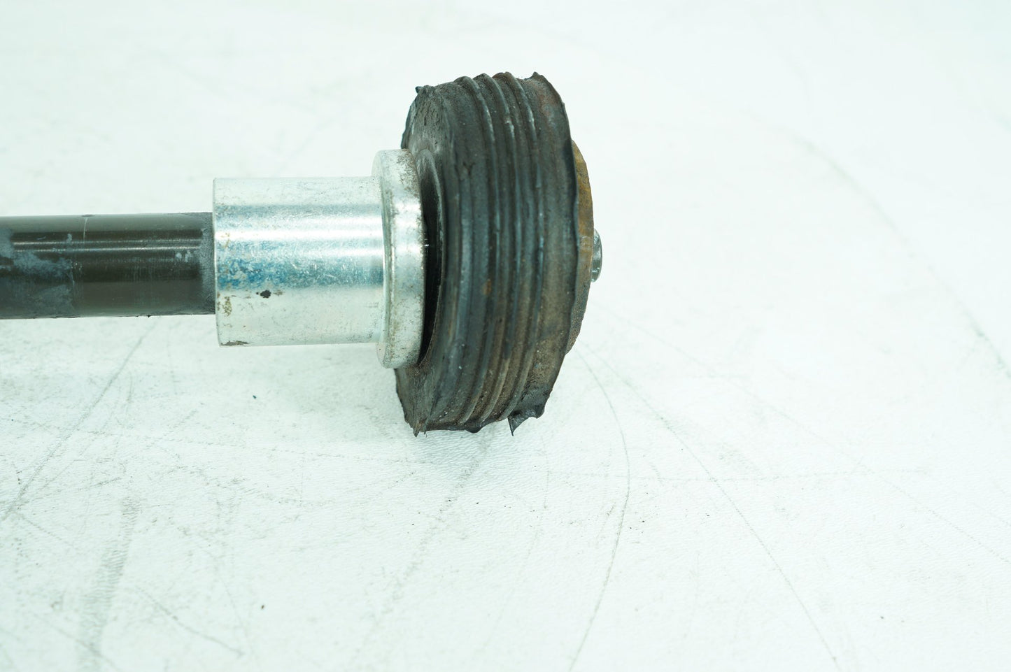 2007 - 2012 Harley-Davidson Touring Electra Glide Classic Rear Fork Swingarm Pivot Bolt Shaft 47505-02