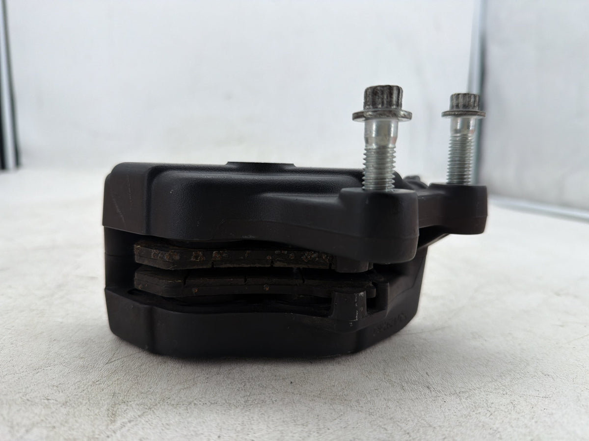 2015 Harley Electra Glide Touring Ultra OEM Front Right 1 Brake Caliper