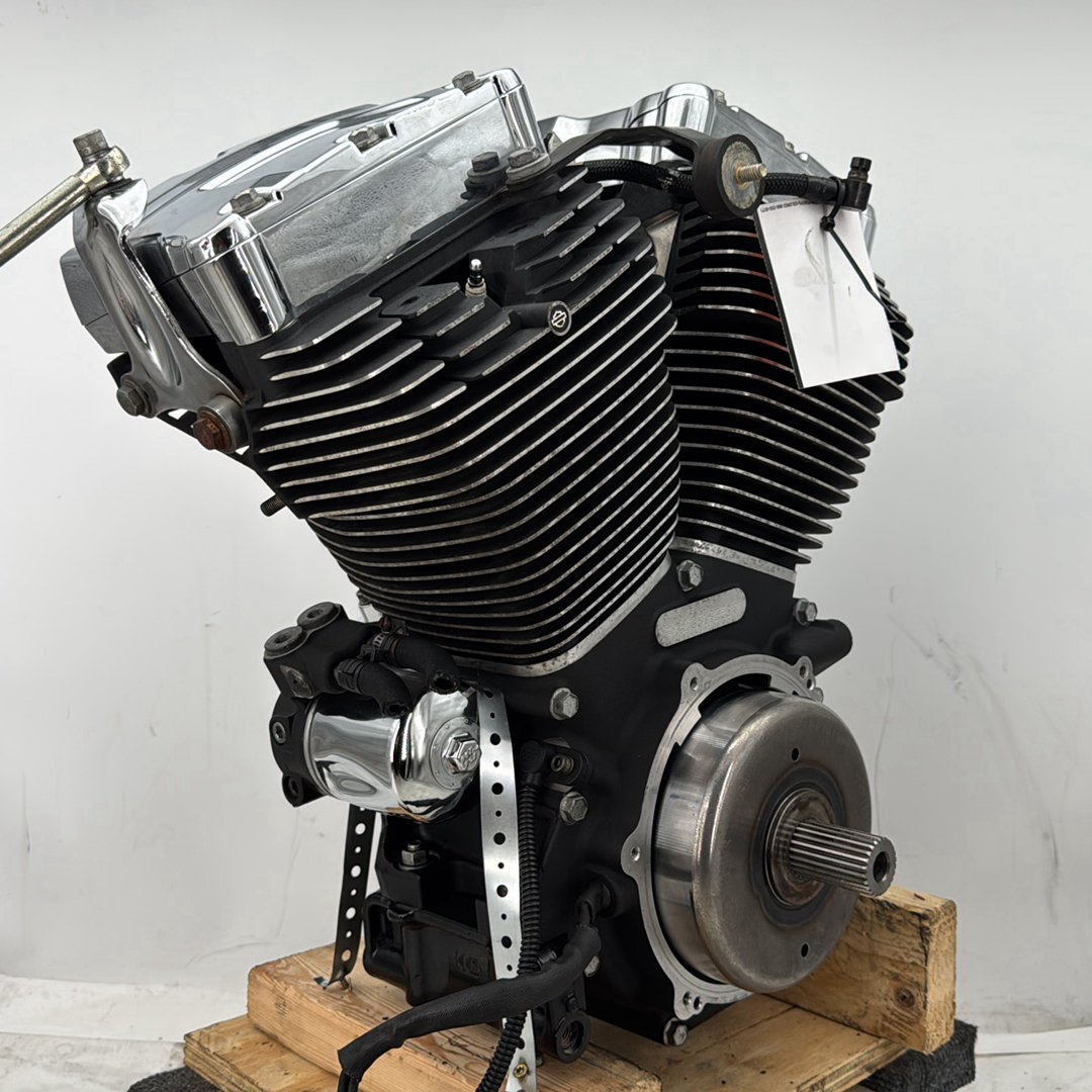2016 Harley Road King Touring FLHR OEM EFI Twin Cam 103 Engine Motor