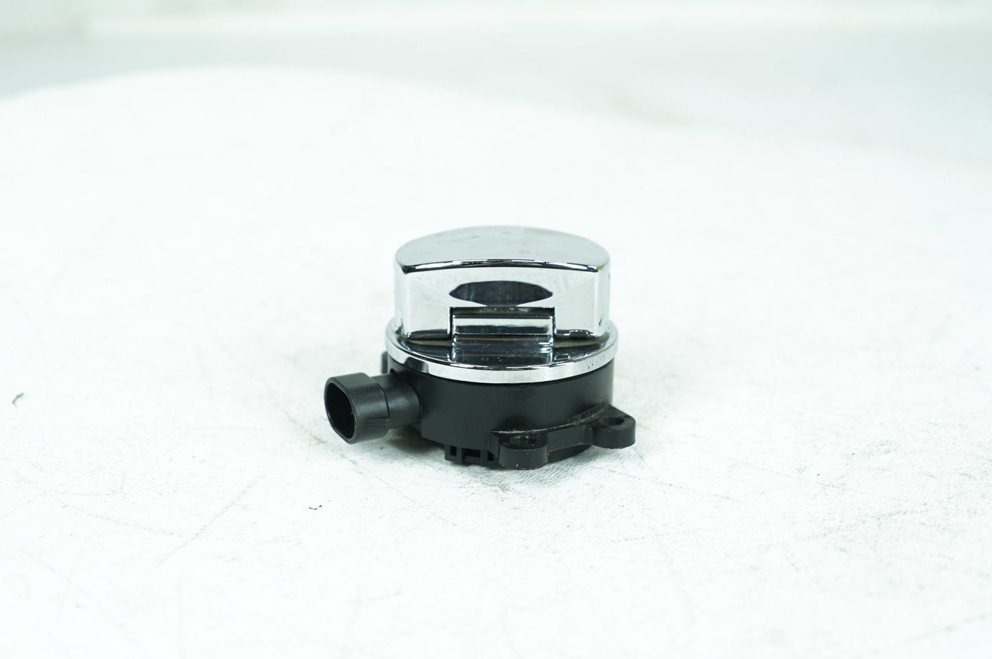 2007 - 2017 Harley-Davidson Dyna Fat Bob Dash Ignition Cap Switch Lockset NO Key  	71430-12