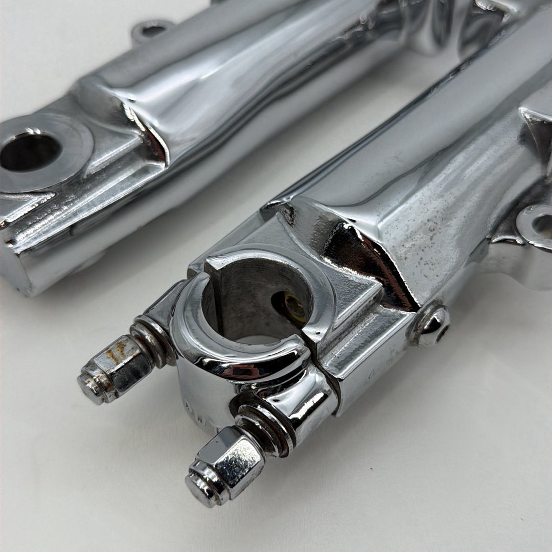 1999 - 2006 Harley-Davidson Touring Road King Front Left & Right Fork Legs Sliders  	46495-00