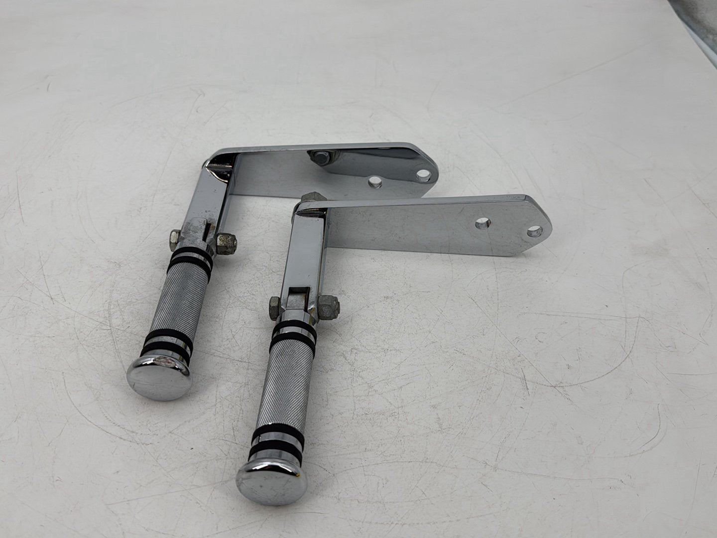1999 - 2006 Harley-Davidson Dyna Super Glide Left & Right Driver Step Foot Rest Pegs 49354-01