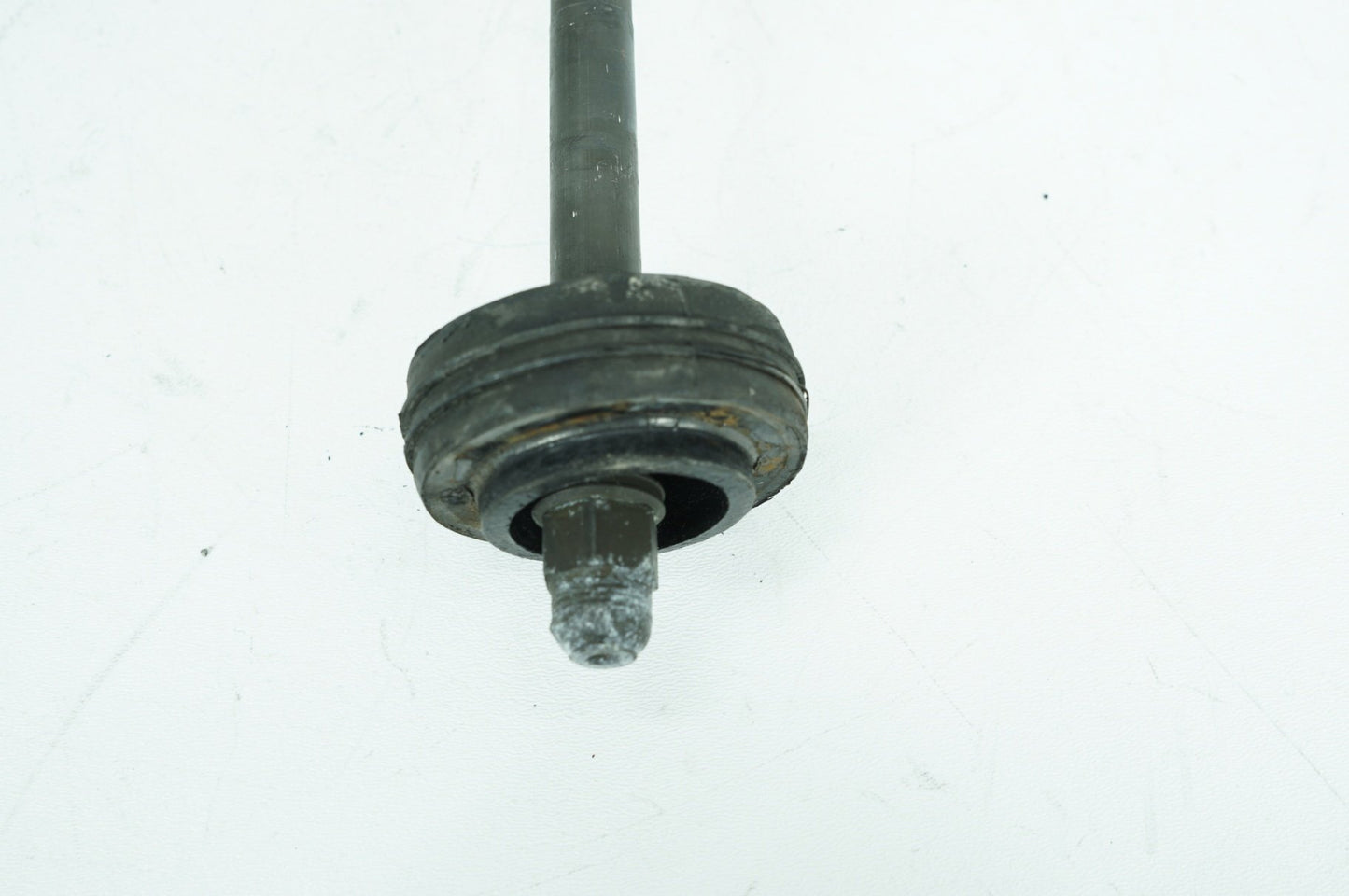 1999 - 2006 Harley-Davidson Touring Road King Police Engine Mount Pivot Bolt Shaft 47492-89A