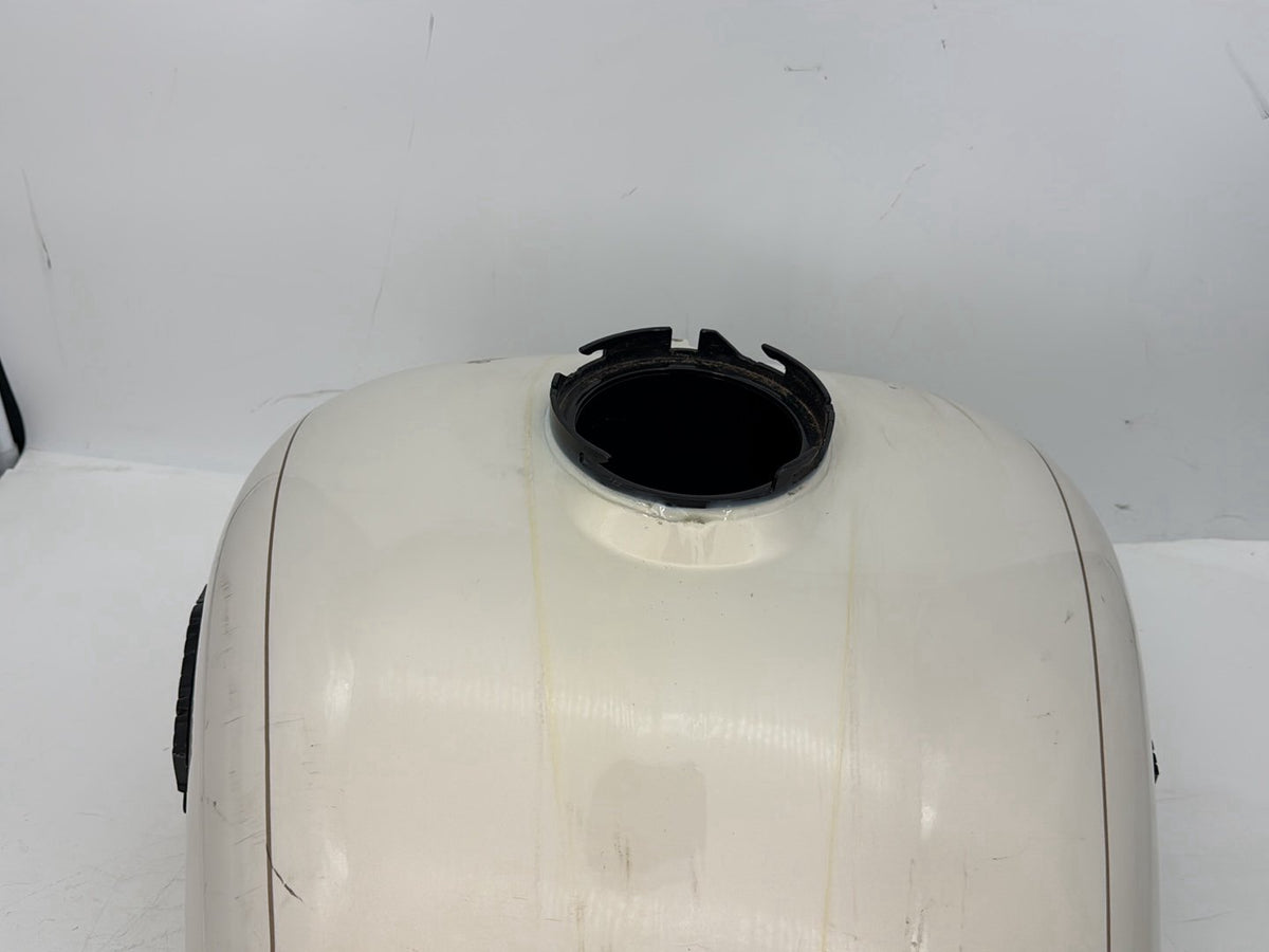 2015 Harley Touring FLHXS Street Glide OEM Fuel Gas Tank Gasoline Reservoir