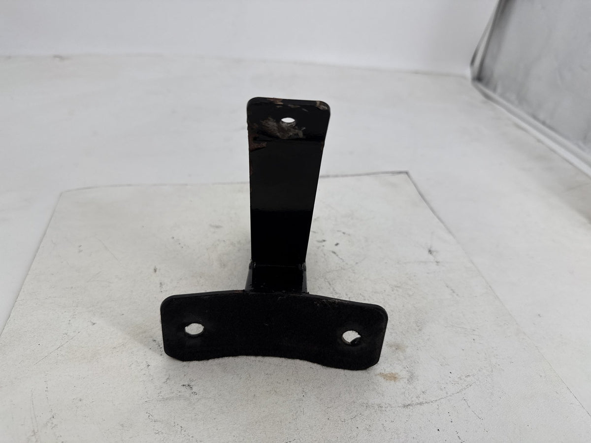 07 Harley Electra Glide Touring Eagle Front Driver Rider Backrest Bracket Mount