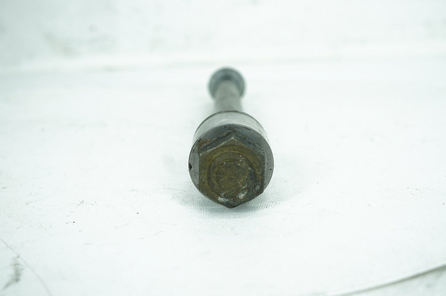1986 - 1999 Harley-Davidson Dyna Super Glide Rear Wheel Axle Bolt Shaft 41114-90