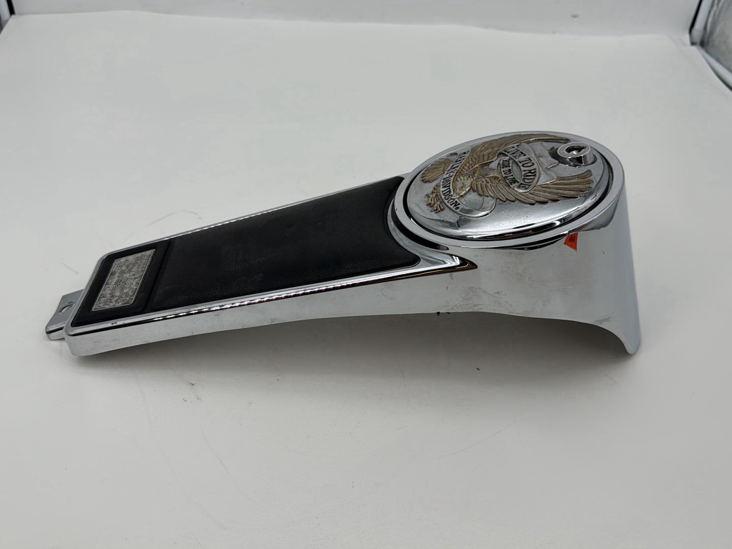 1999 - 2006 Harley-Davidson Touring Electra Glide Classic Fuel Gas Tank Dash Console NOKey 61270-98A
